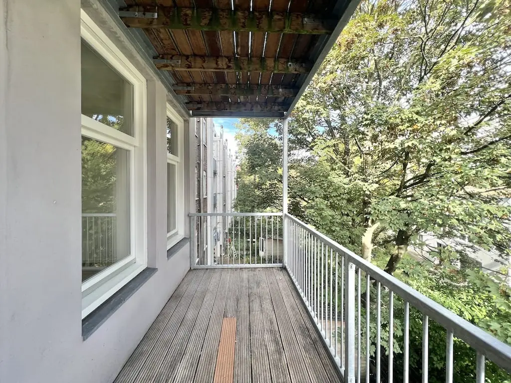 Image 15 of 16