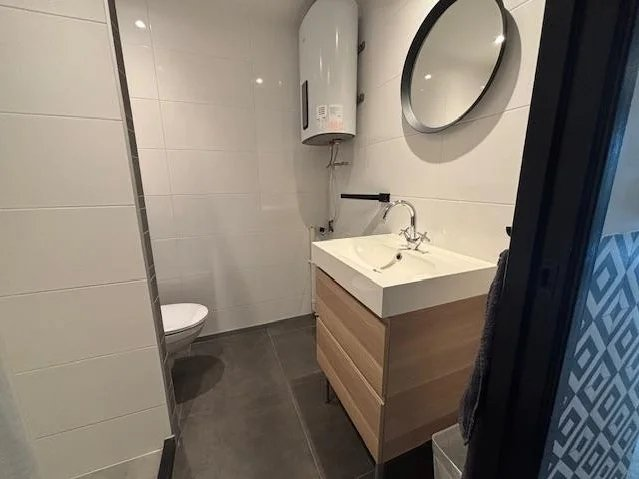 Image 10 of 11