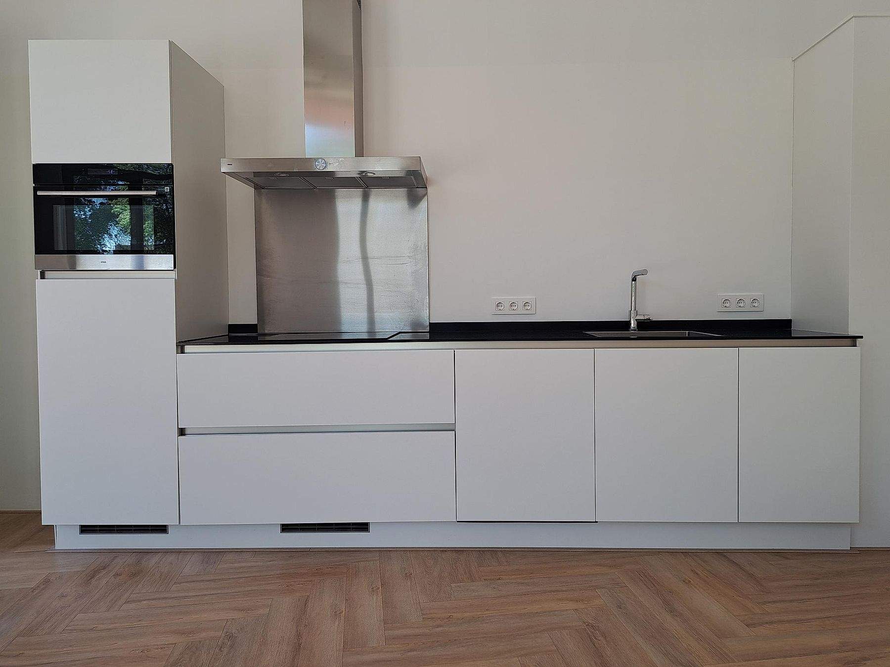 Bild 3 von 8