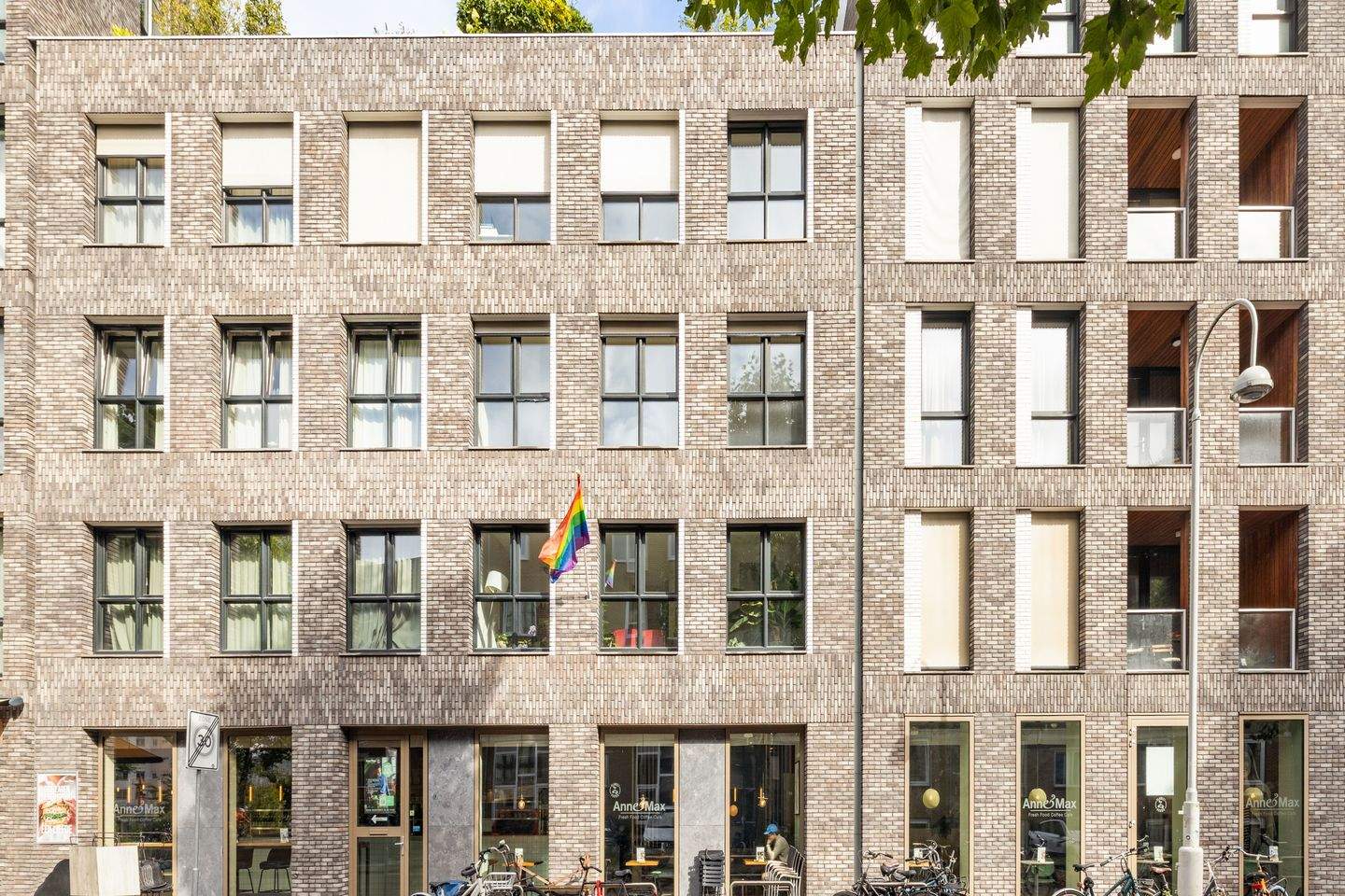 Afbeelding 1 van 12