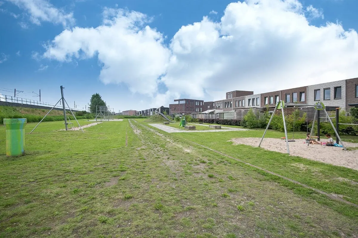 Image 25 of 29