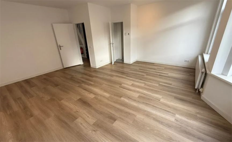Bild 2 von 10