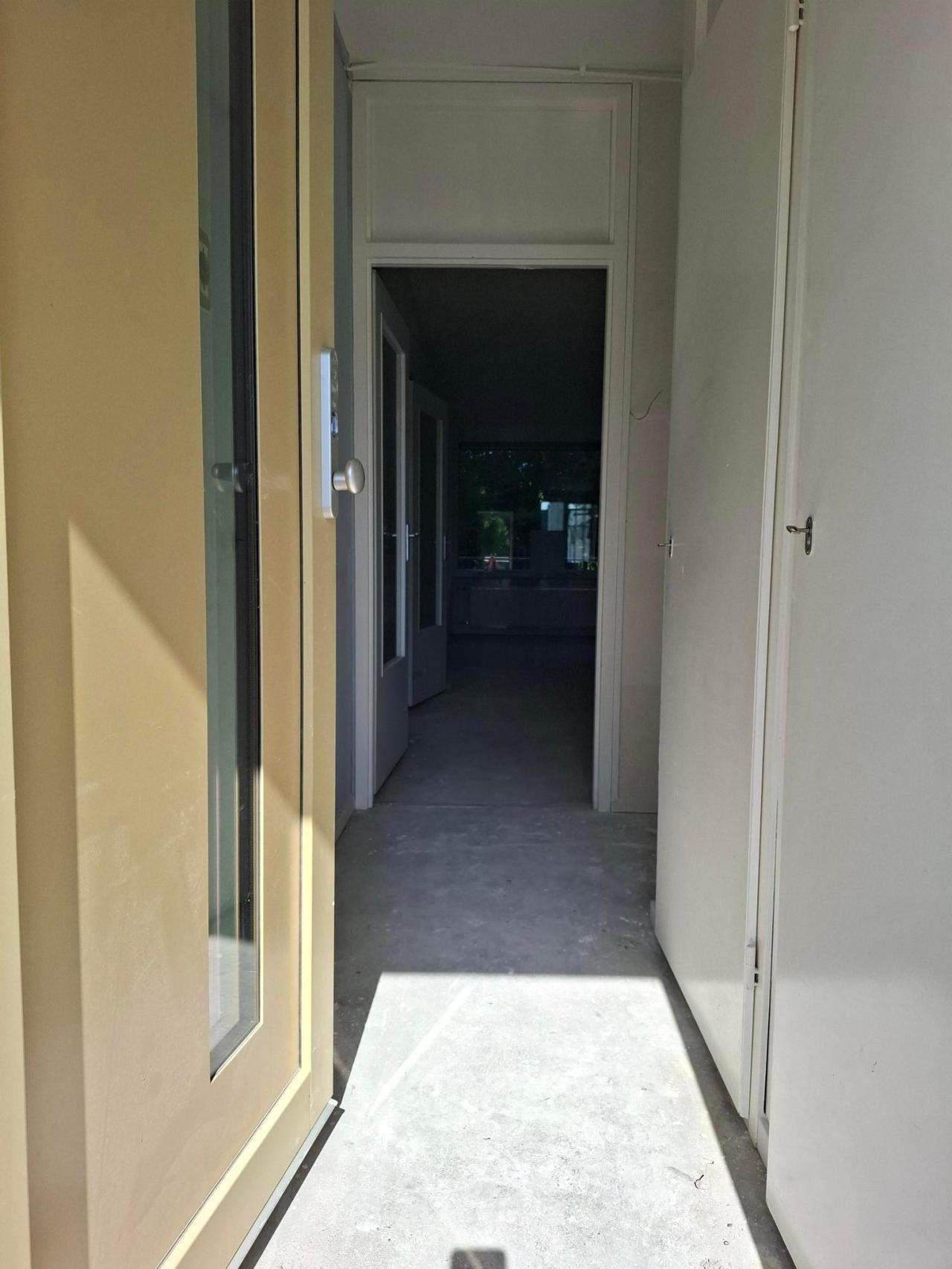 Image 5 of 9