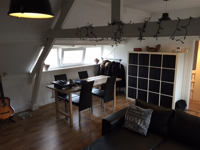 Bild 1 von 4