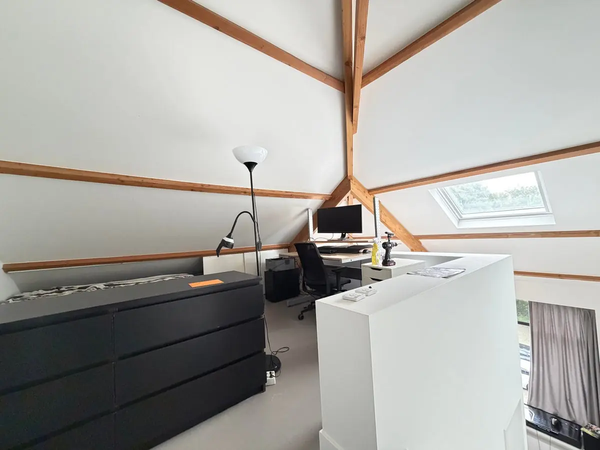 Image 10 of 14