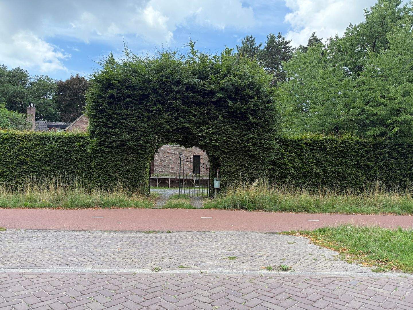 Image 2 of 3