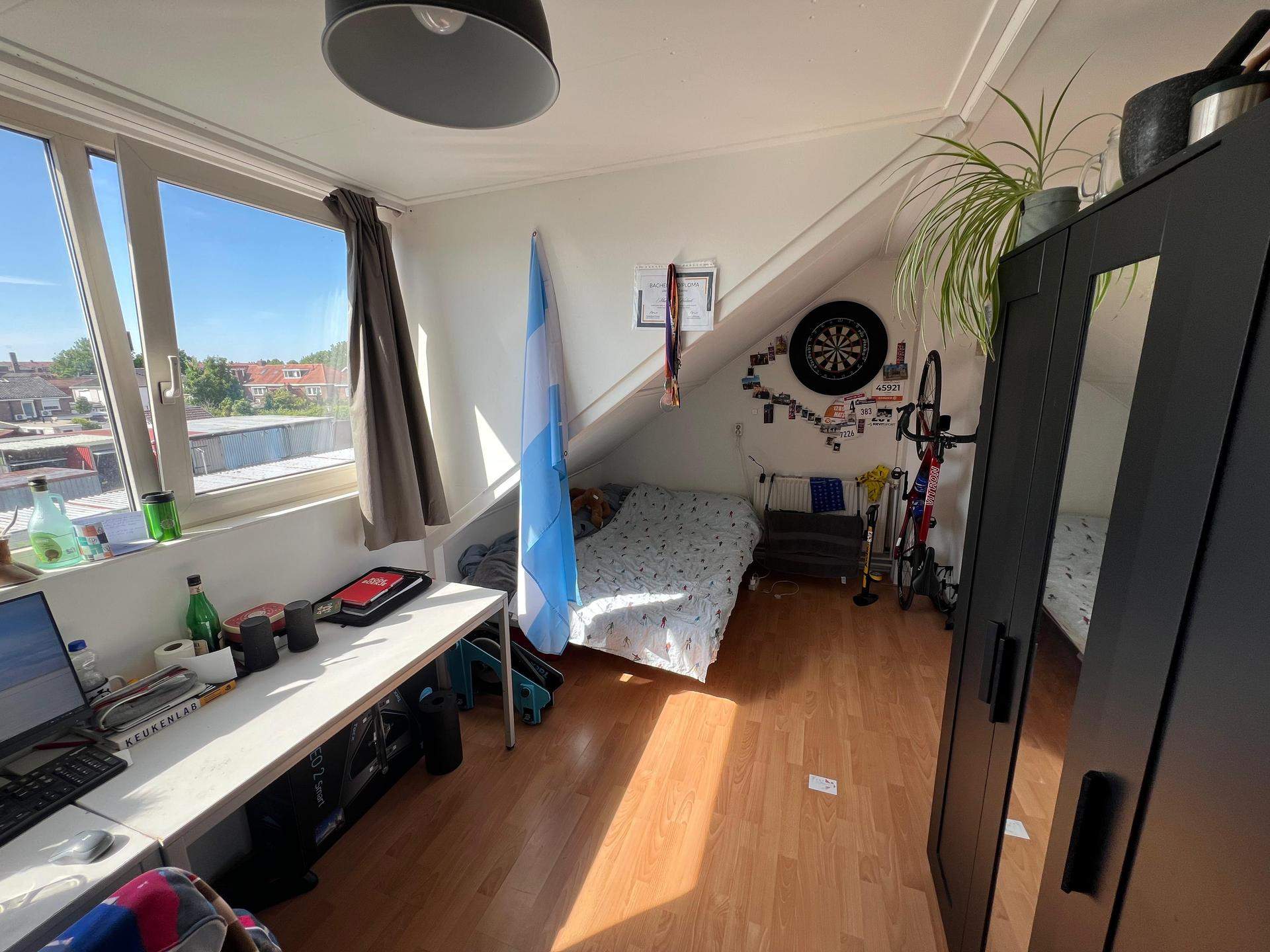 Image 2 of 5
