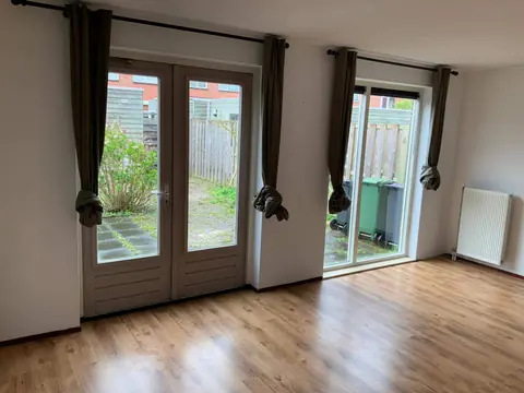 Maison familiale Fedoralaan 14, Nieuw-Vennep - À louer