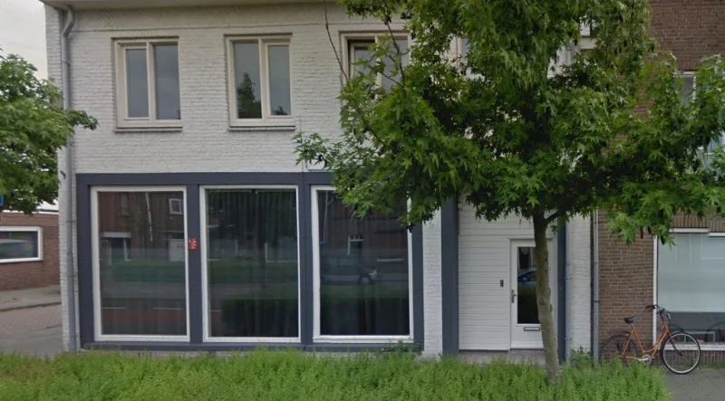 Bild 2 von 6