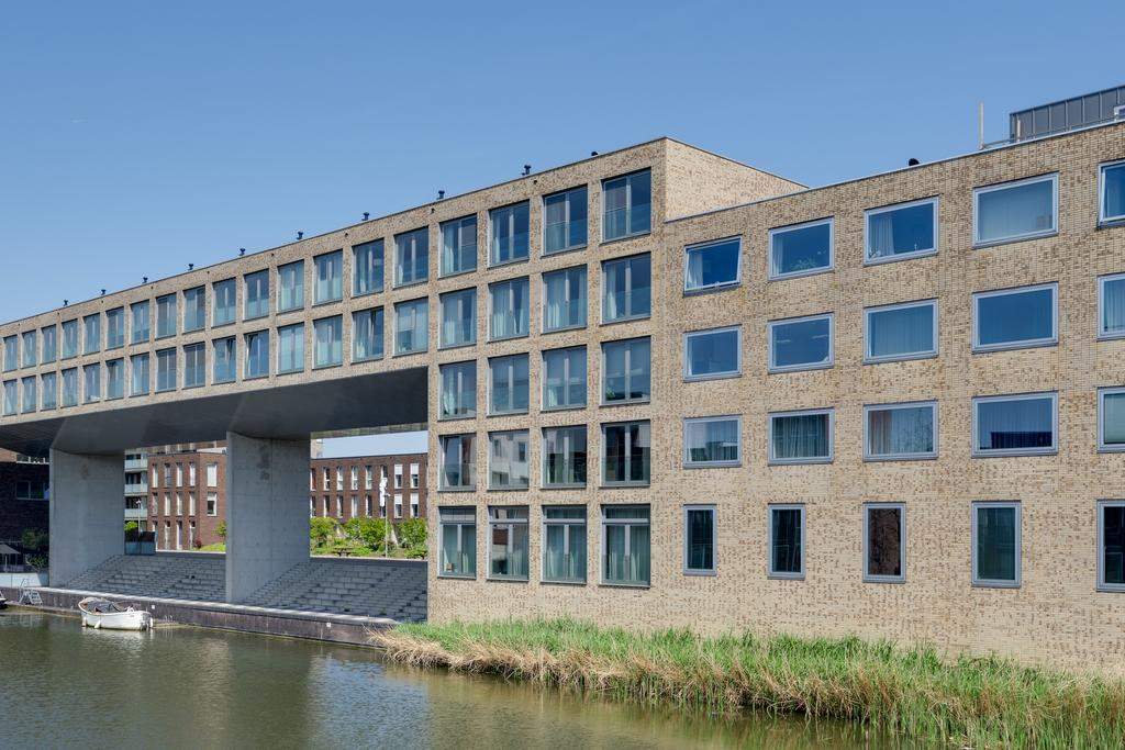 Afbeelding 1 van 43