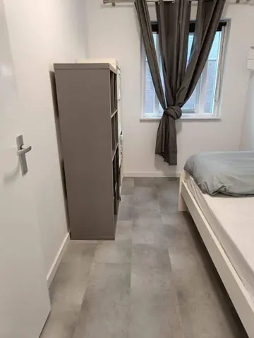 Möbliertes Zimmer in einer Gemeinschaftswohnung - Tongerenstraat, Amsterdam
