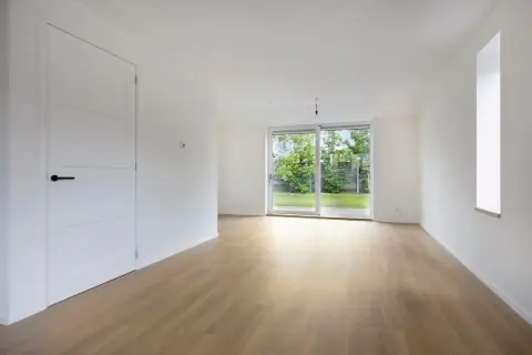 Halfvrijstaande woning Kolkstraat 5, Munnekezijl - Te Huur