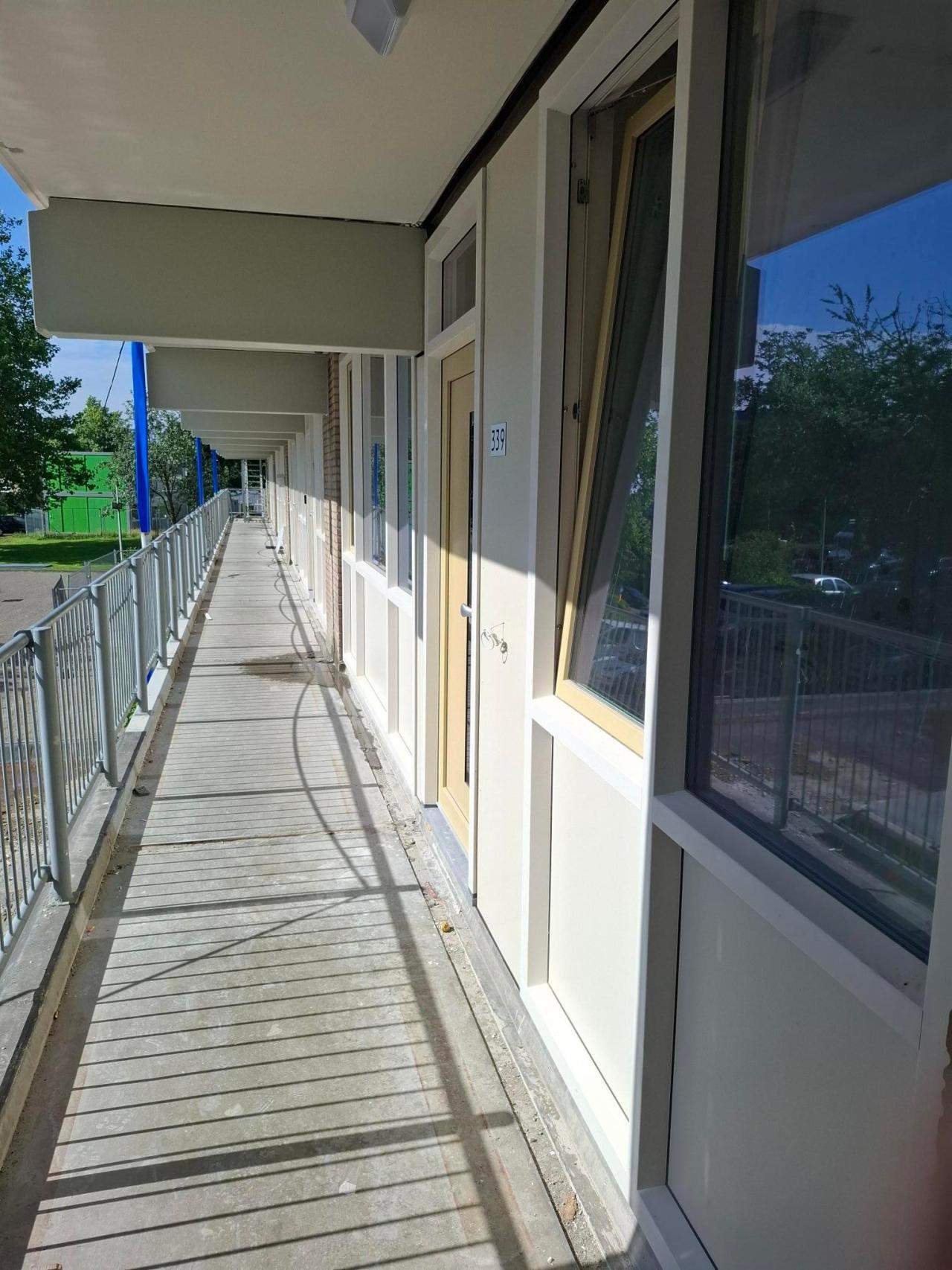Image 6 of 9