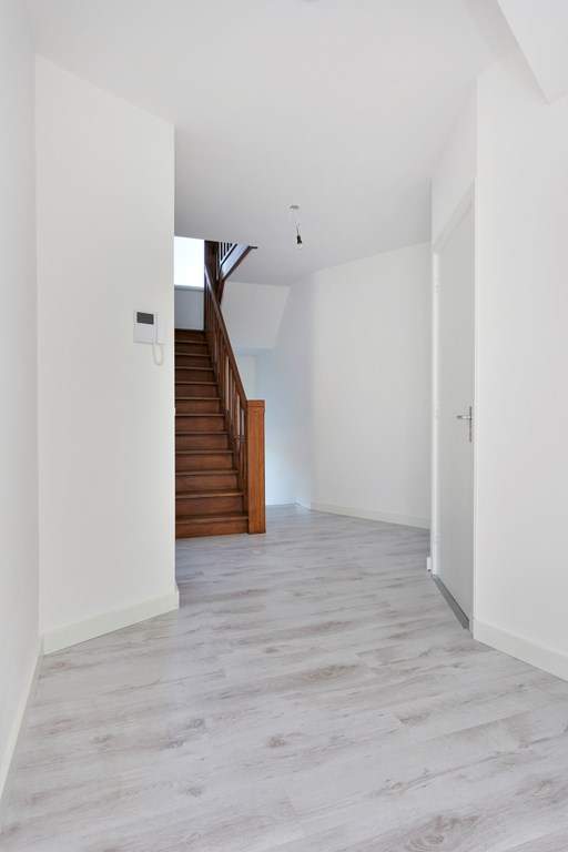 Image 9 of 21
