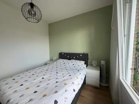 Habitación amueblada en Hertzogstraat, Breda - En alquiler