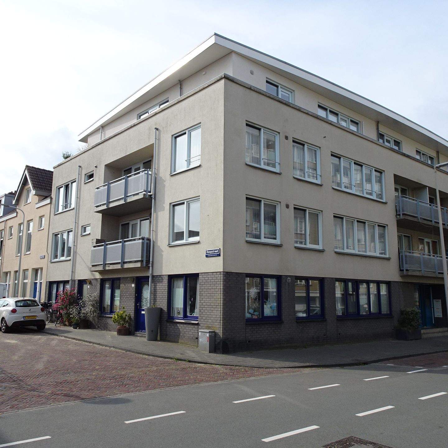 Afbeelding 1 van 12