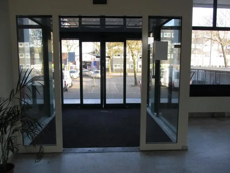 Image 10 of 10