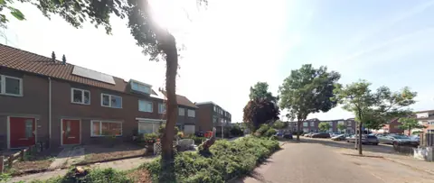 Rijwoning met drie slaapkamers in Noordgeest, Bergen op Zoom — Energielabel A, zonnepanelen