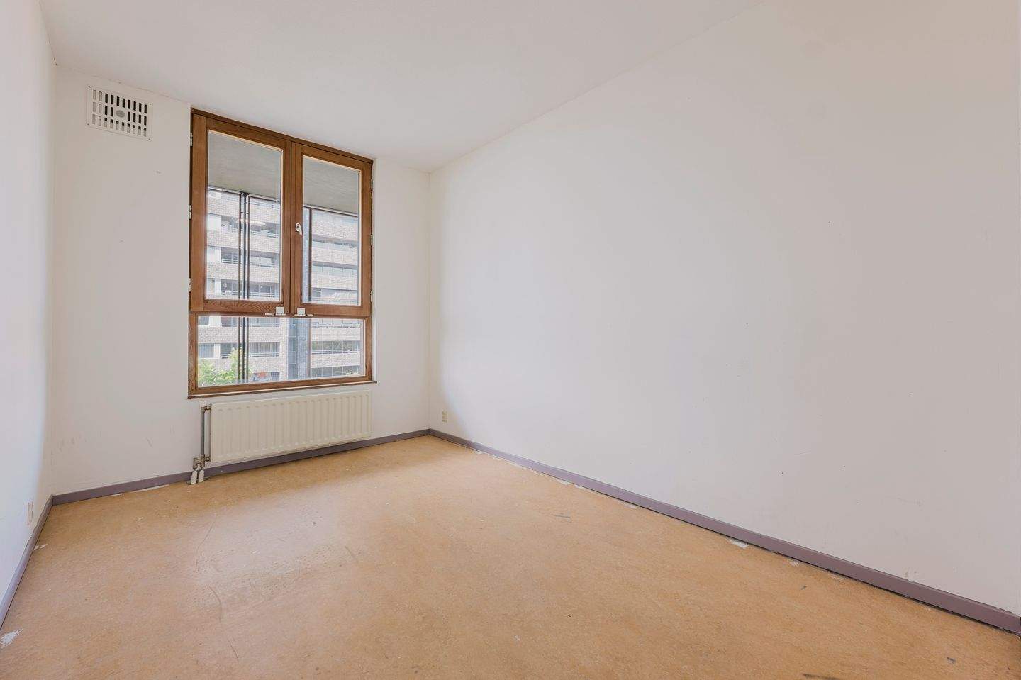 Bild 2 von 12