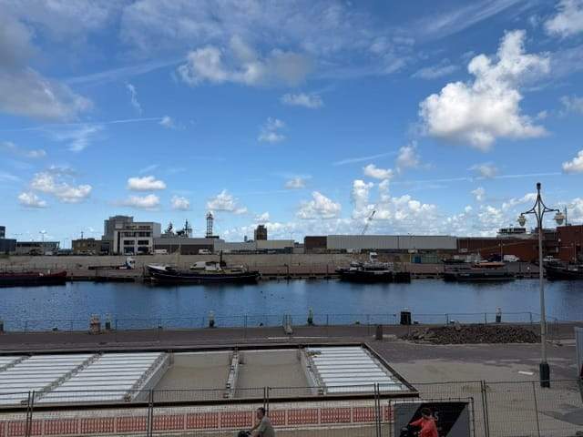 Image 36 of 44