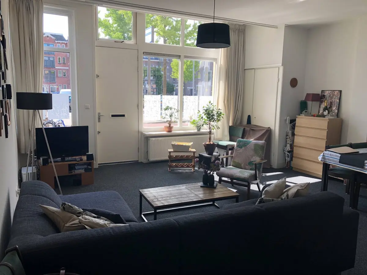Image 2 of 7