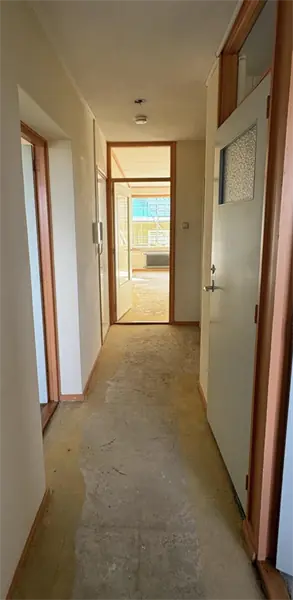 Image 4 of 5
