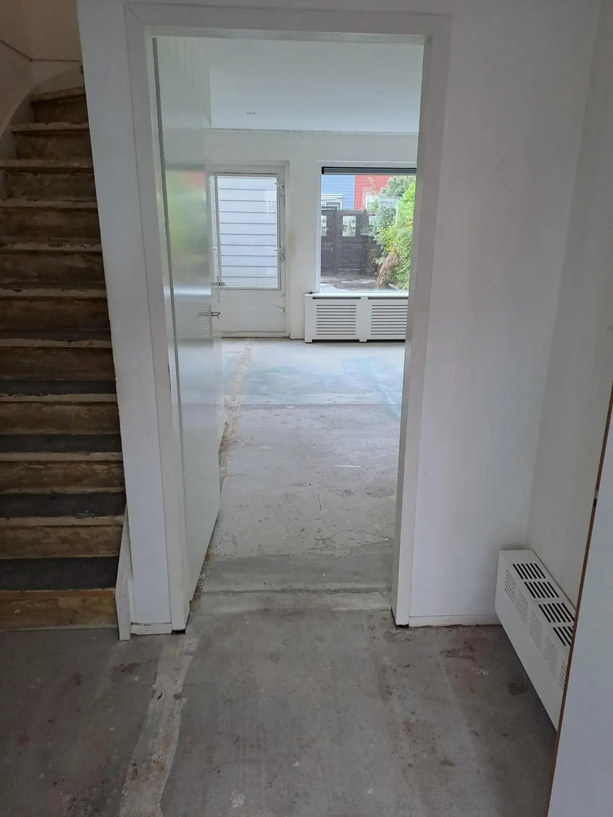 Image 4 of 9