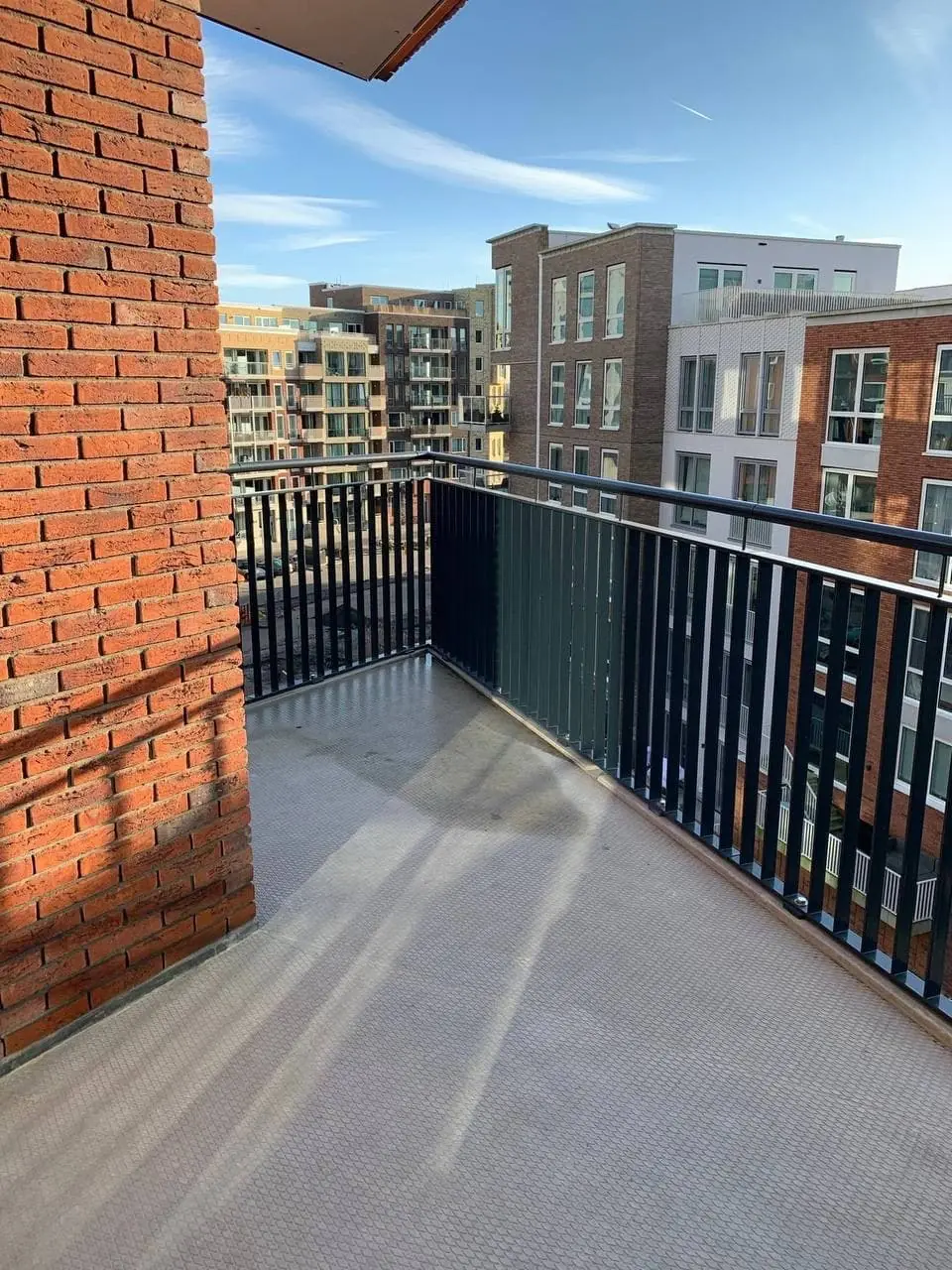 Image 2 of 10