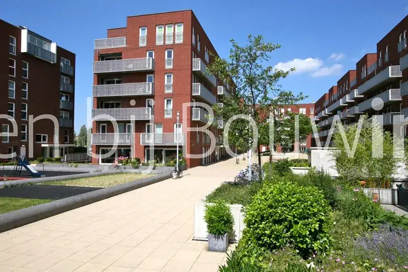 Bild 1 von 14