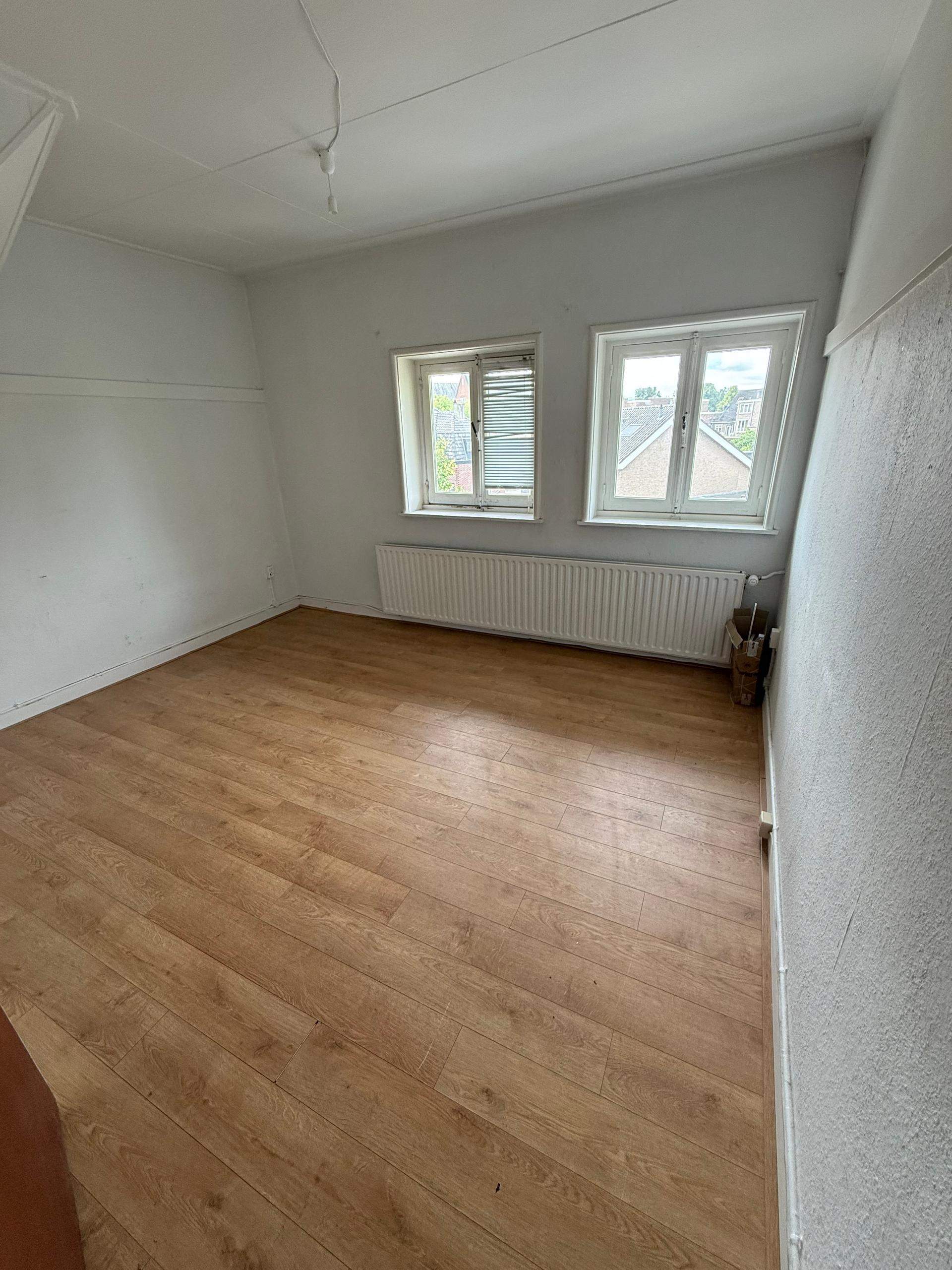 Bild 1 von 9