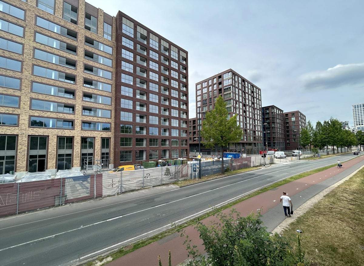 Bild 2 von 10