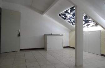 Image 2 of 10