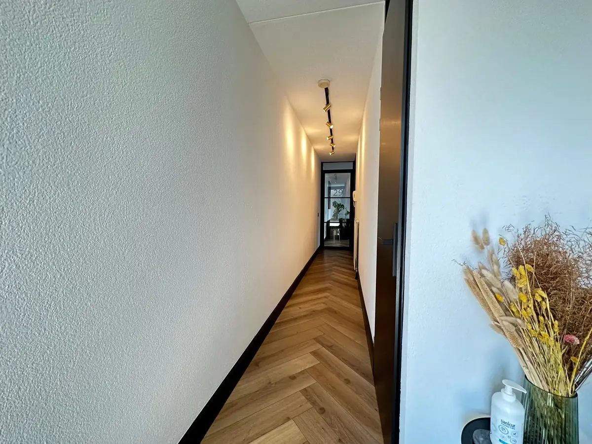 Bild 2 von 23