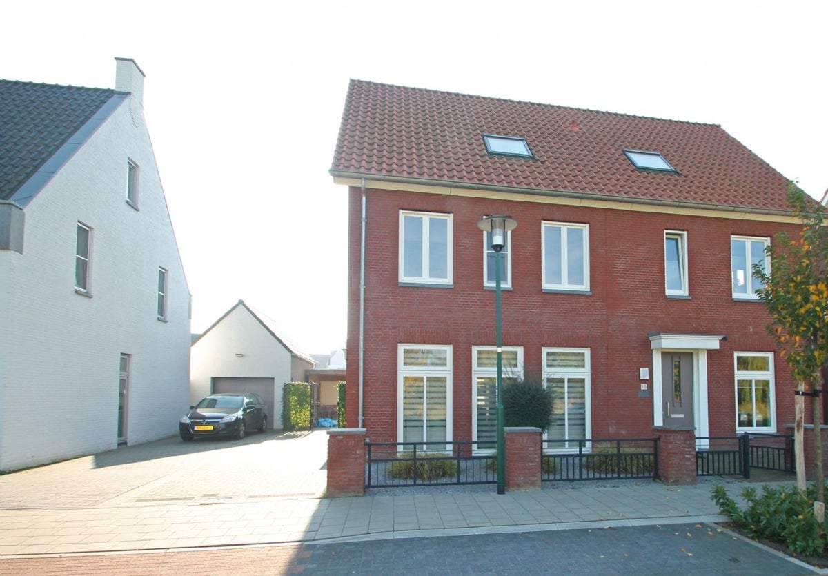 Afbeelding 1 van 6