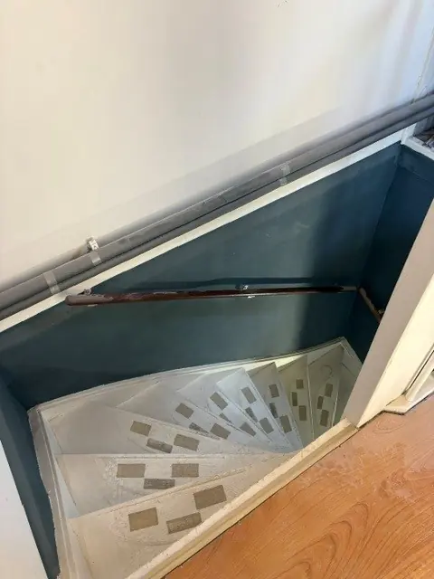 Image 10 of 11