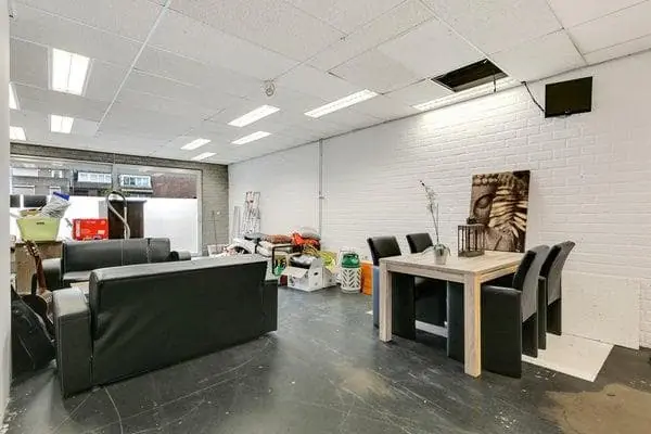 Image 7 of 30