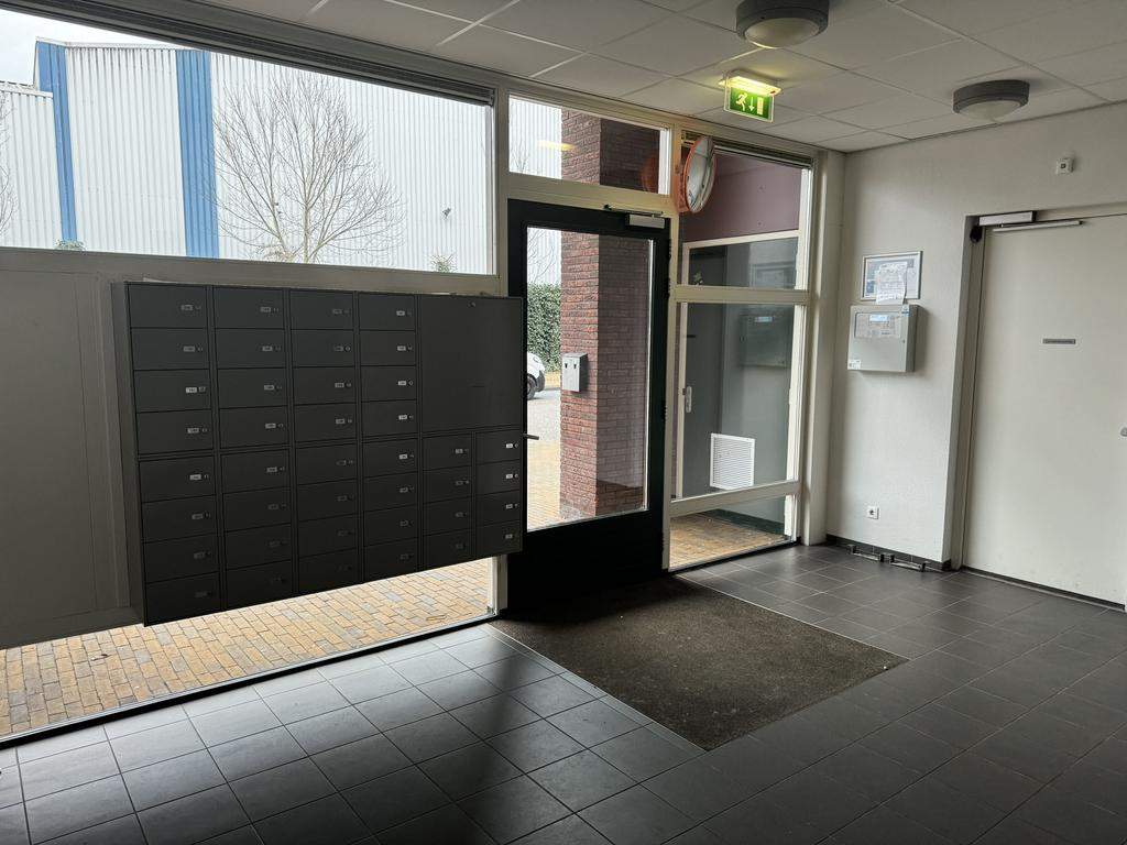 Bild 2 von 12