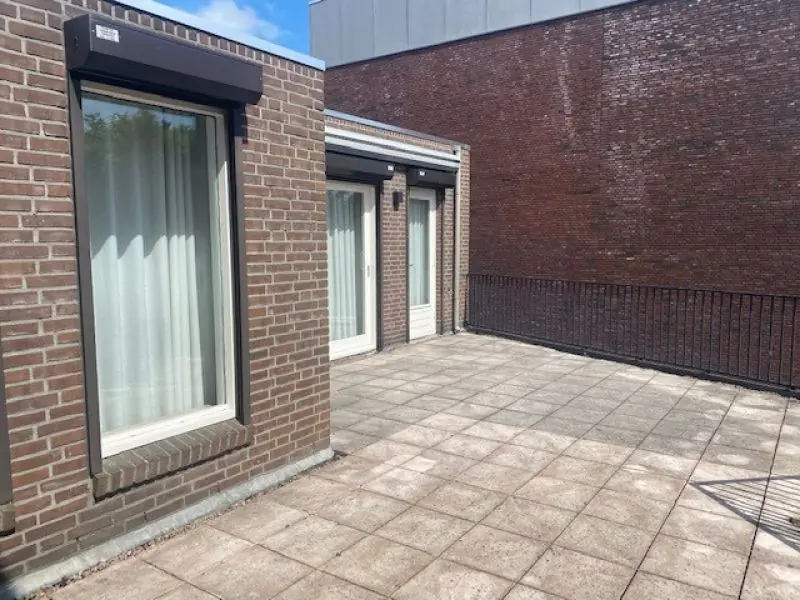 Image 2 of 2
