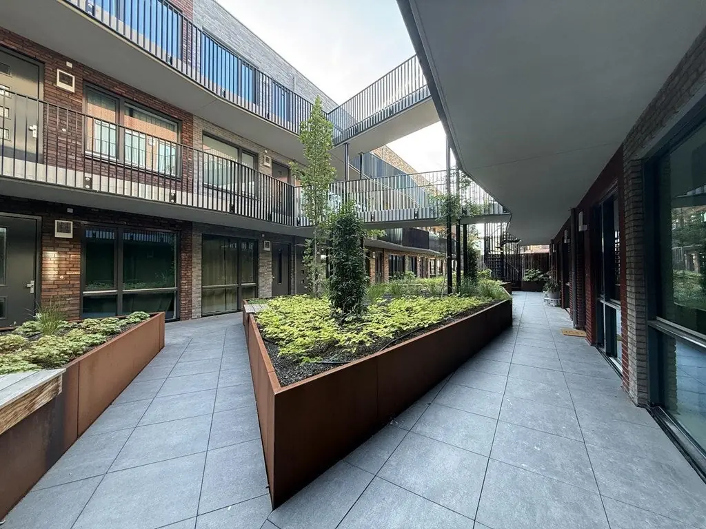 Image 15 of 22