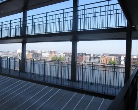 Furnished Room Oostelijke Handelskade, Amsterdam - For Rent