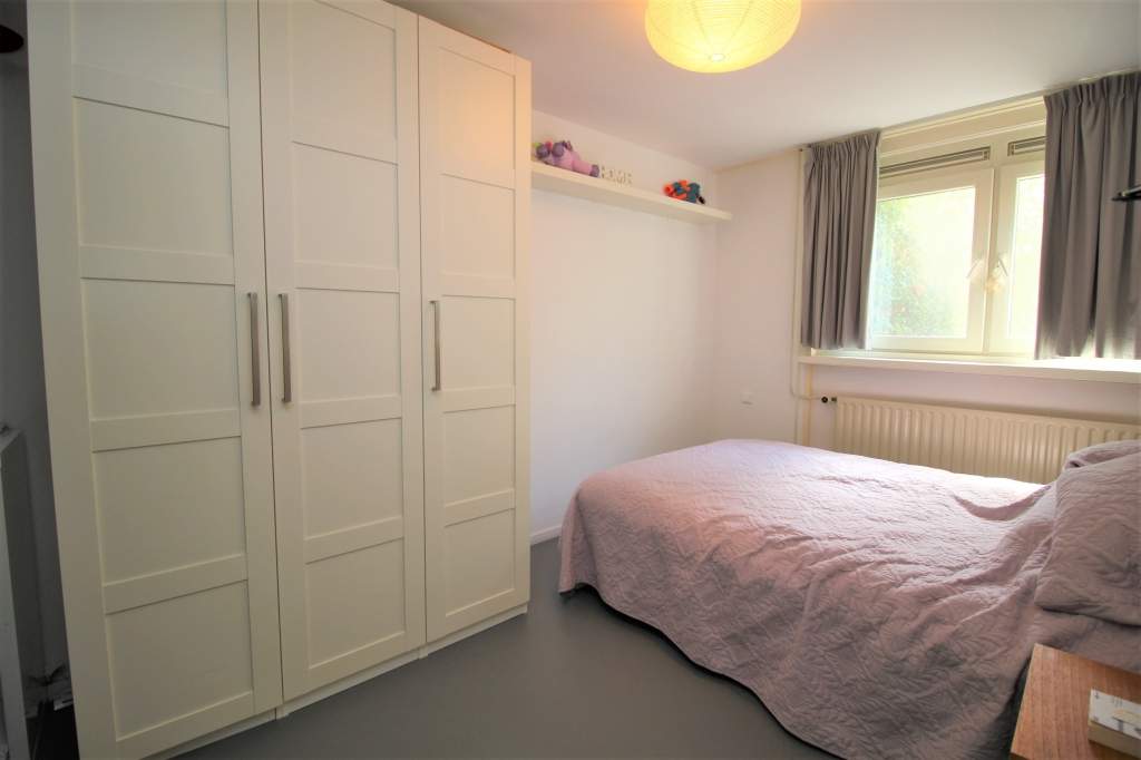 Image 2 of 26