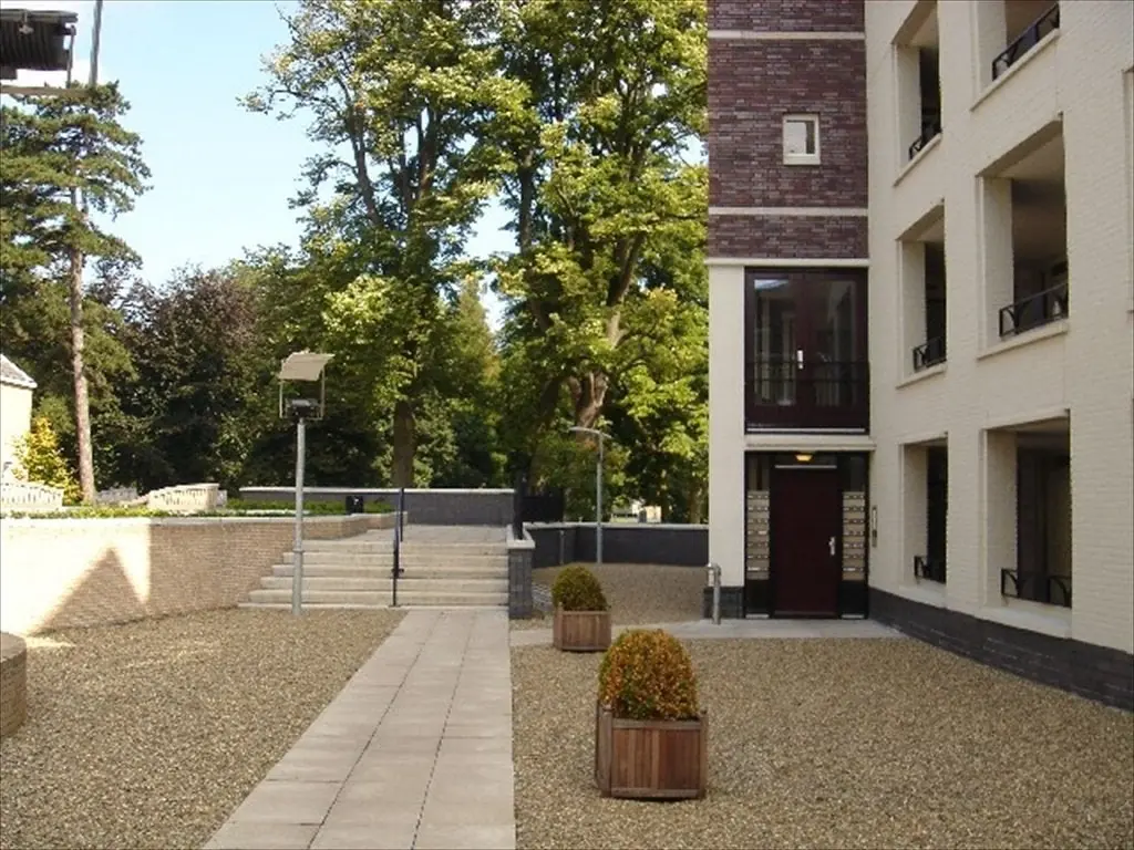 Image 23 sur 27
