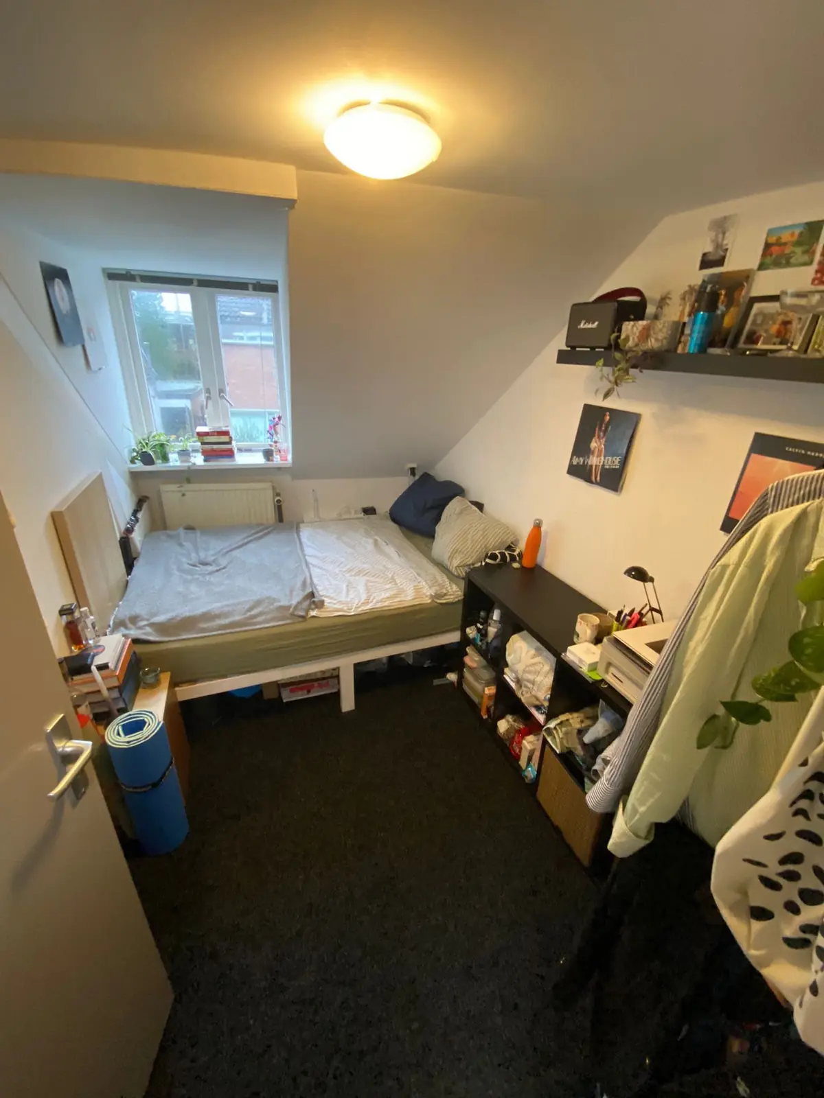 Image 1 of 4