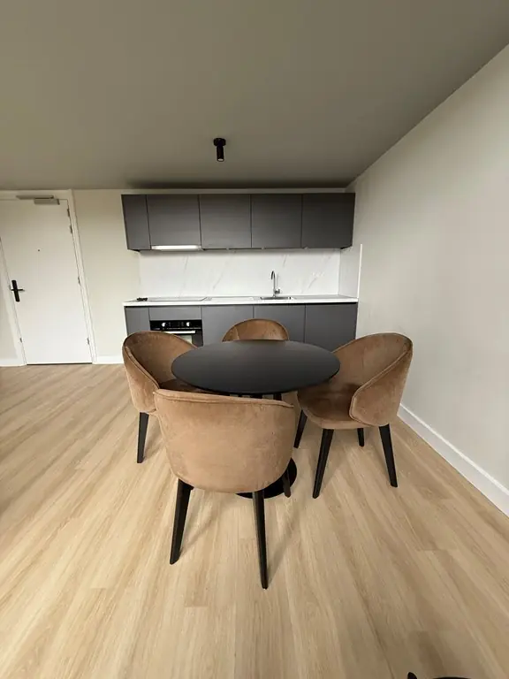 Image 1 of 18