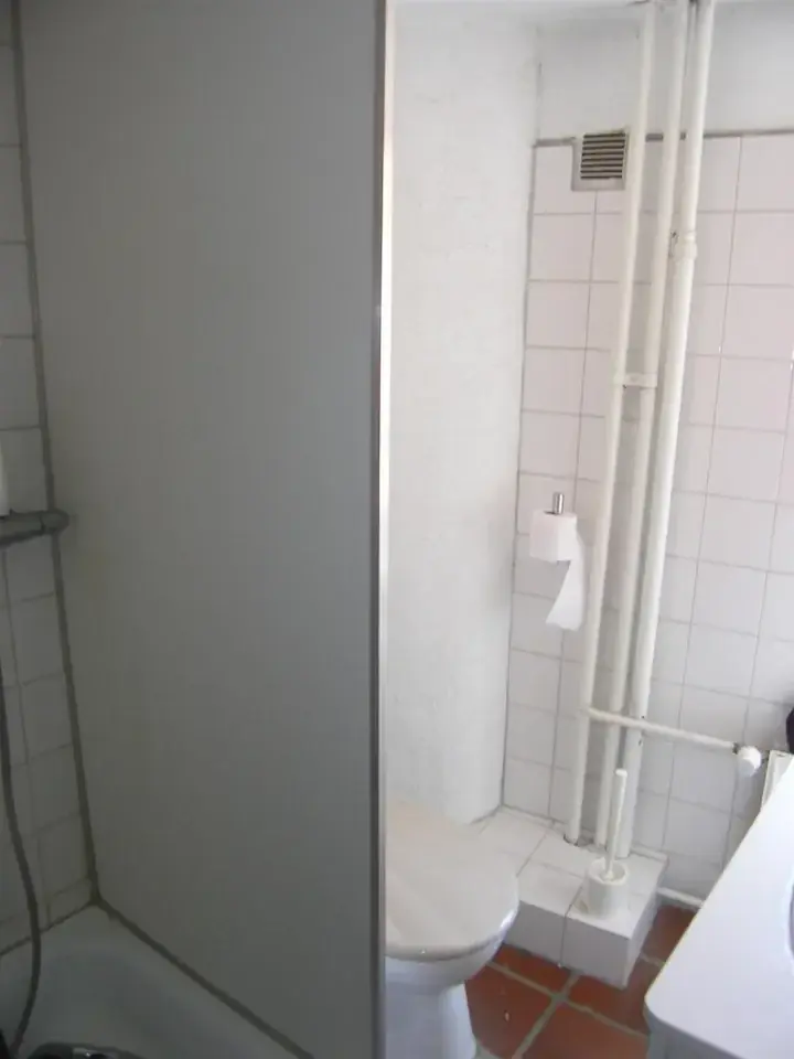 Image 6 of 7