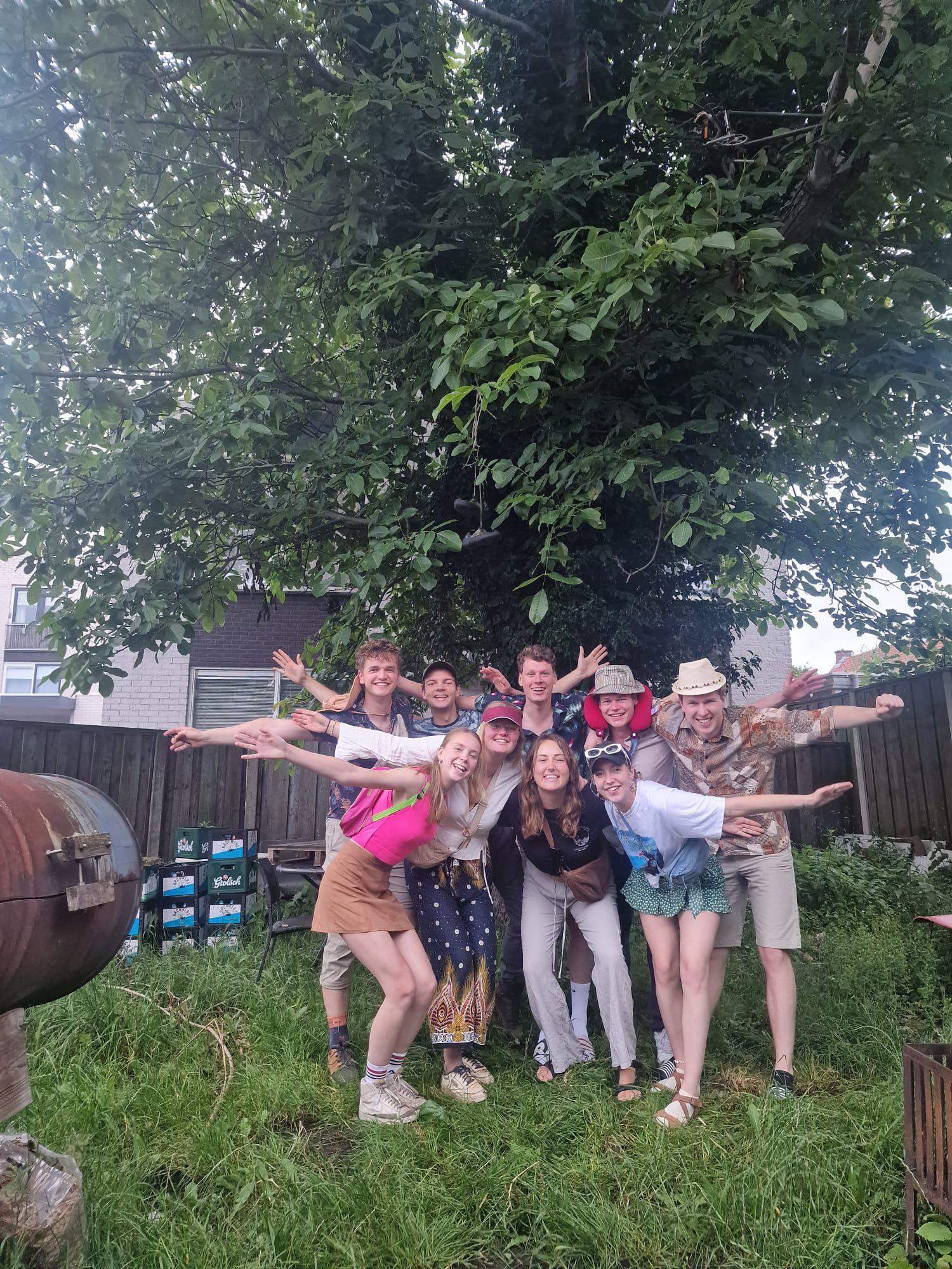 Afbeelding 1 van 9