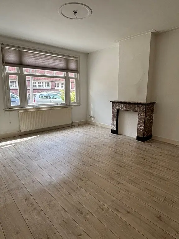 Image 11 of 20