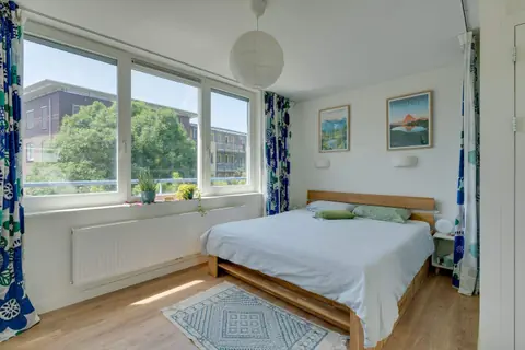 Eengezinswoning Delle Alpihof, Amsterdam - Te Huur