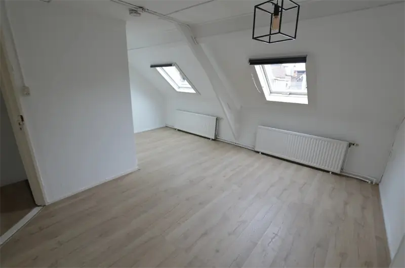 Afbeelding 1 van 5