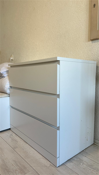 Image 4 of 6